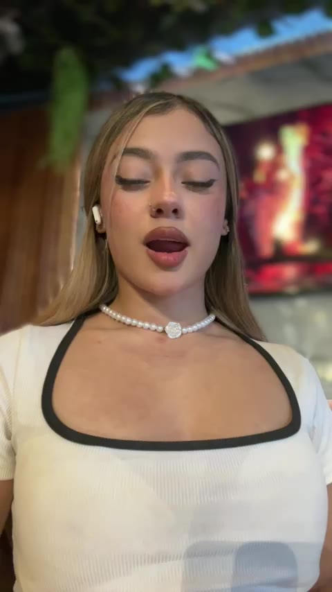 esmeraldagate na LiveJasmin: slike in profil