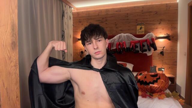 charlie-florenzi: عارضة كاميرا ويب على Flirt4Free