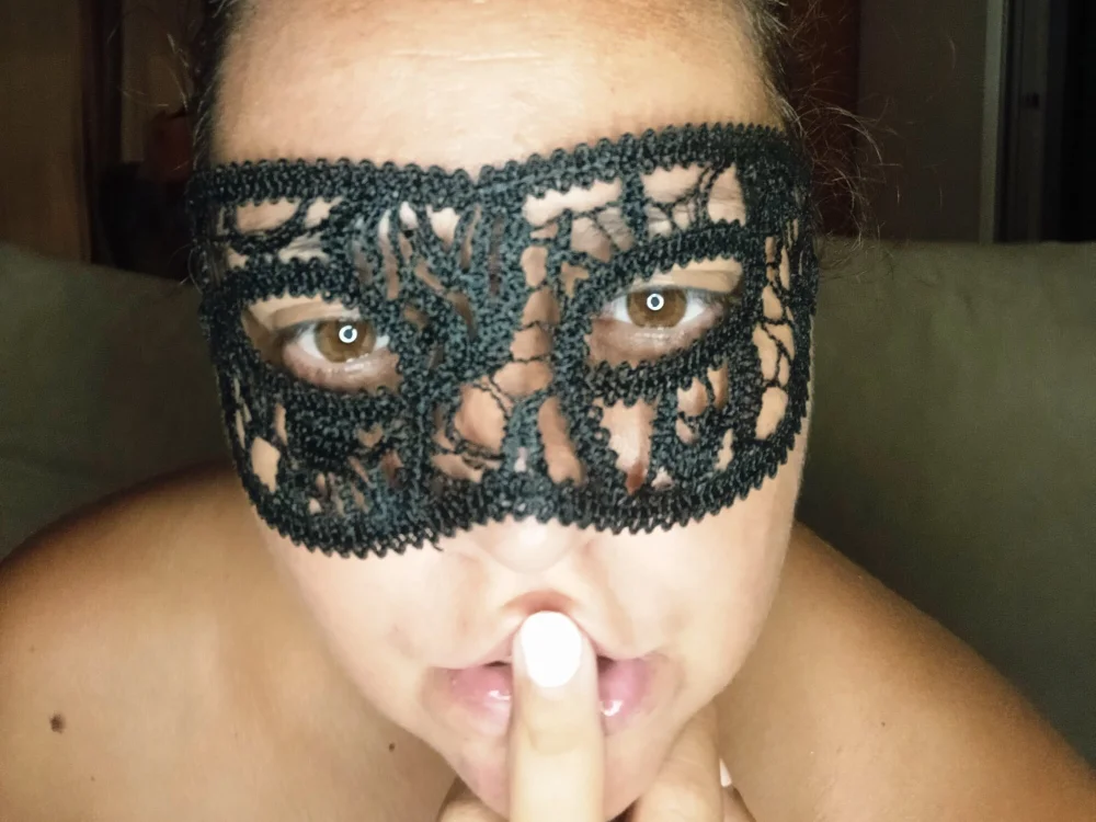 islandwoman — Stripchat: ფოტოები და პროფილი