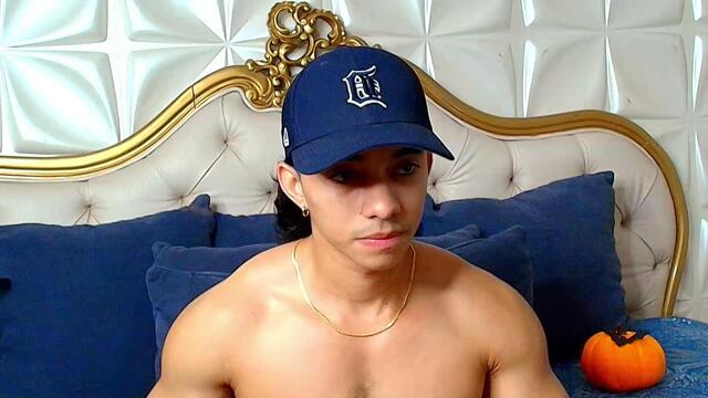 glen-connor: عارضة كاميرا ويب على Flirt4Free