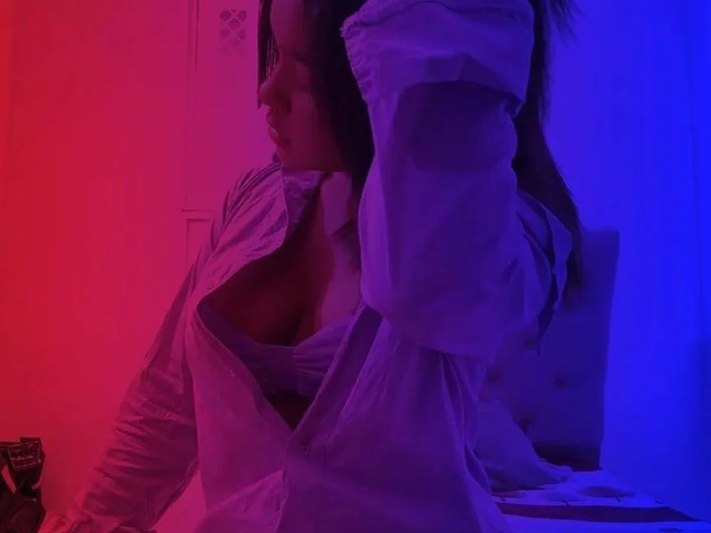 ChikiBom28 (Stripchat): nuotraukos, profilis