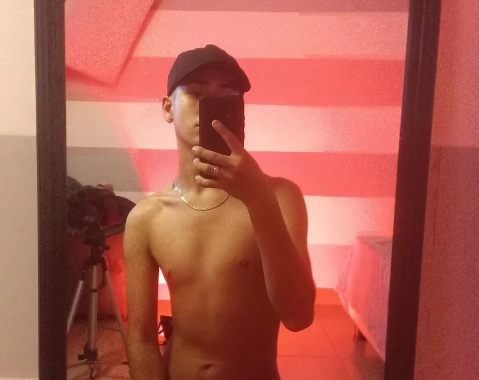 Ryu_Kha, model webcam de Stripchat: fotos