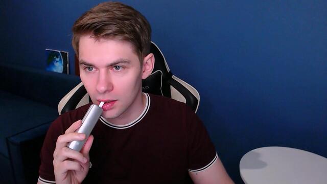 billy-milligan – Webcam-Modell auf Flirt4Free