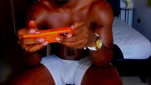 robert-torres – Webcam-Modell auf Flirt4Free
