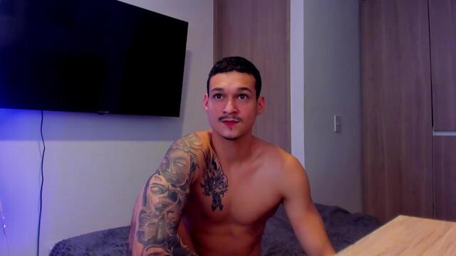 morthy-d, model webcam de Flirt4Free: fotos