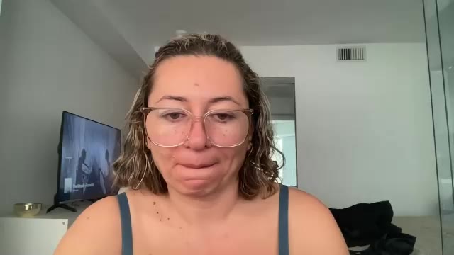 weluvlove4ever, cam model su Chaturbate: foto