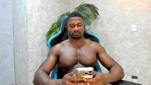 Preview photo of webcam model waylan-maverick on Flirt4Free