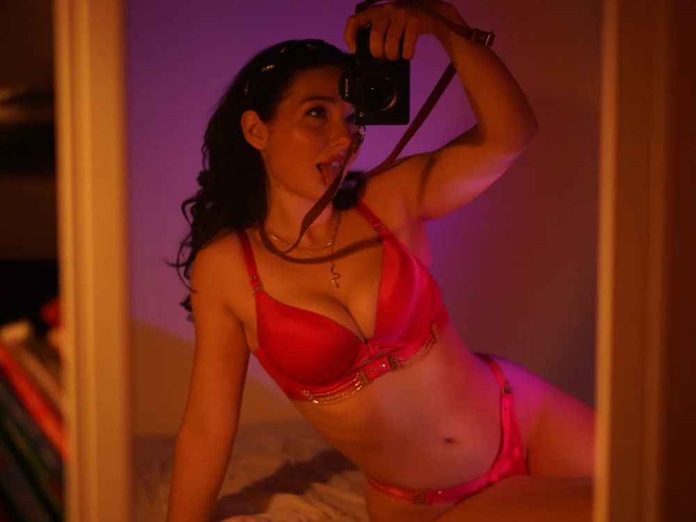 Preview photo of webcam model SempreAlexis on Stripchat