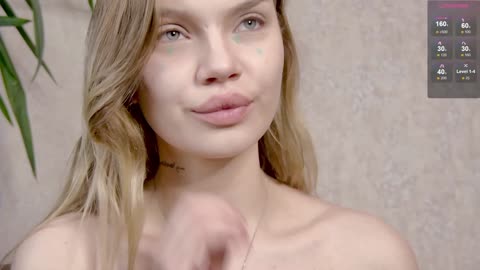 Фото вебкам-модели monasteela на BongaCams