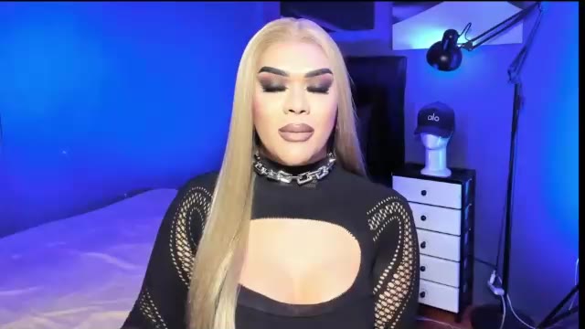 suckablecockoffreya, model webcam pe Chaturbate: poze