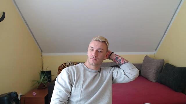 dominik-jacobs — Flirt4Free वेबकैम मॉडल: फ़ोटो