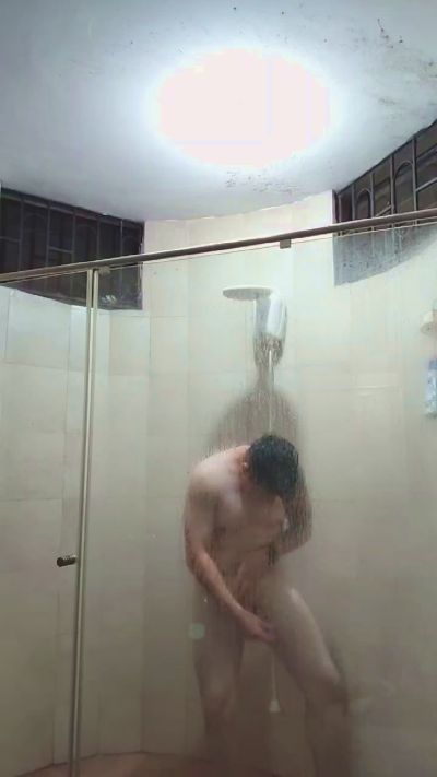 bigbuller8 – Webcam-Modell auf Cam4