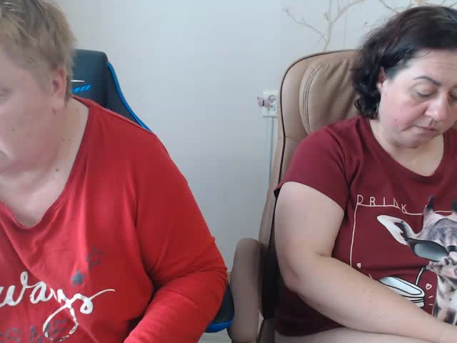 mollyandjane – XloveCam webkamerás modell