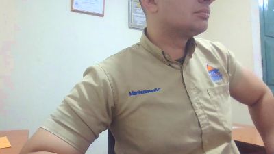 officeb0y, webcam model na Cam4: slike