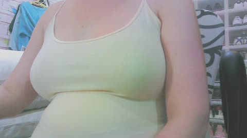 keepmeprego: عارضة كاميرا ويب على BongaCams