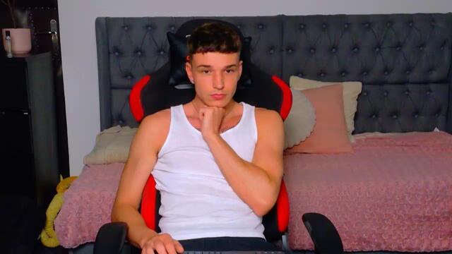 danny-cuomo – Flirt4Free webkamerás modell