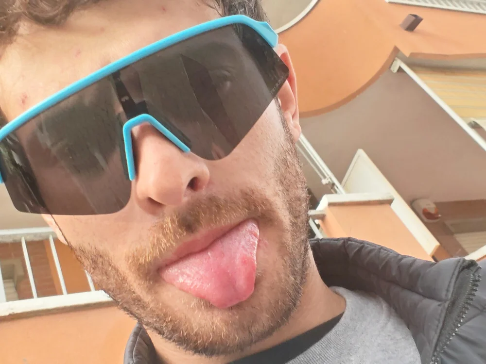 Simoncinooo23 – Webcam-Modell auf Stripchat