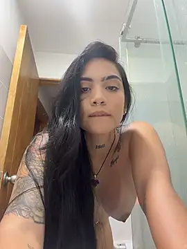 liahouses – Stripchat webkamerás modell