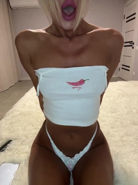 Фото вебкам-модели miasugar на BongaCams