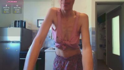 hornyfrenchies, webcammodel på Cam4: fotos