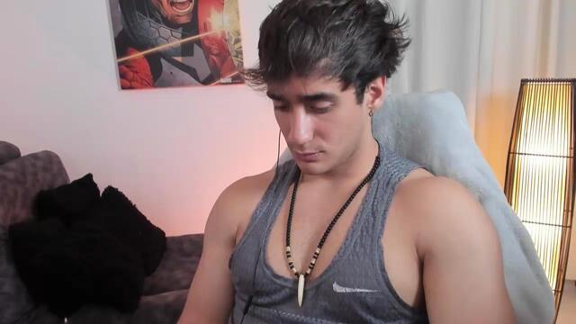 Preview photo of webcam model alex-riveira on Flirt4Free