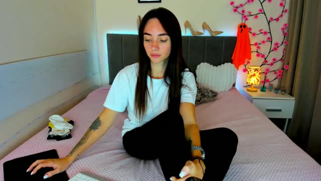 jeniferluxxi di XloveCam: foto model webcam