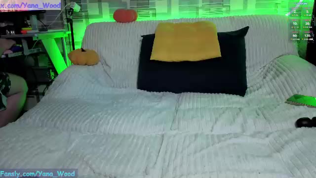 Preview photo of webcam model camkitana01 on Chaturbate