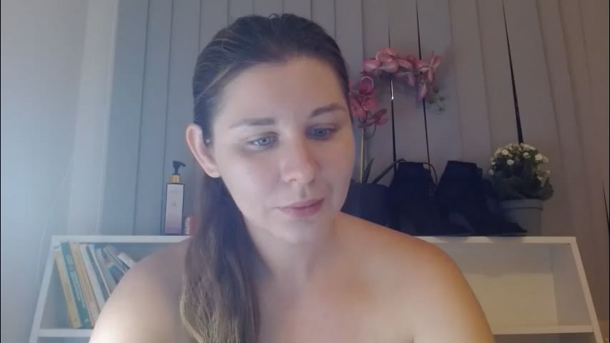 amikasamma (LiveJasmin): fotod ja profiil