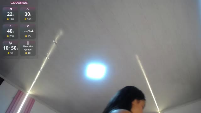 sharlotte_bigboobs, webcammodel på Chaturbate: fotos