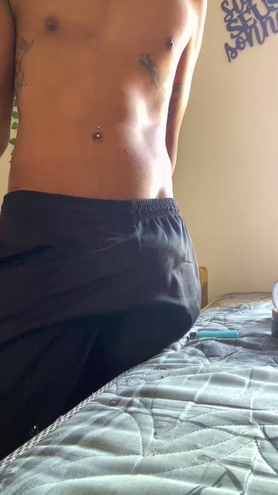 elvisnaomorreu – Webcam-Modell auf Cam4