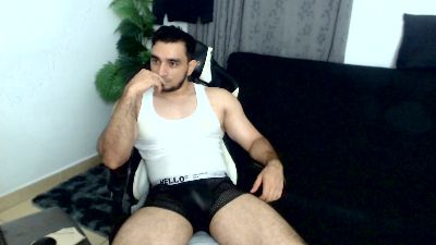 deuxes: عارضة كاميرا ويب على Cam4