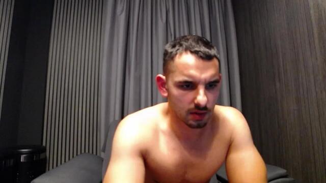 antonio-valentini — Flirt4Free वेबकैम मॉडल: फ़ोटो