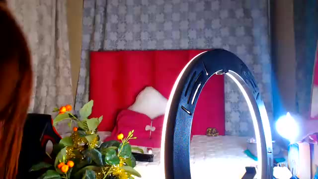 lucile_carrie, webcammodel på Chaturbate: fotos