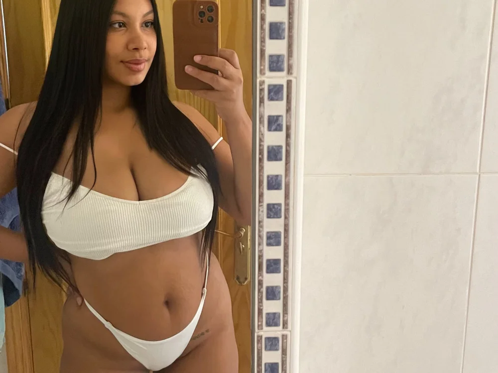 sha_squirt, model webcam de Stripchat: fotos