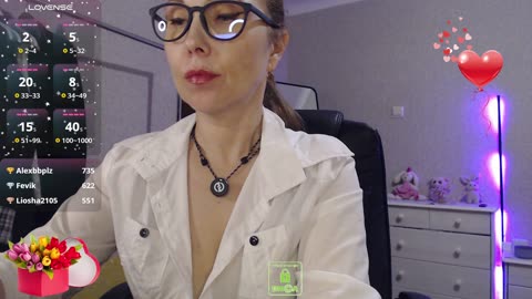 russelltara, webcammodell på BongaCams: bilder