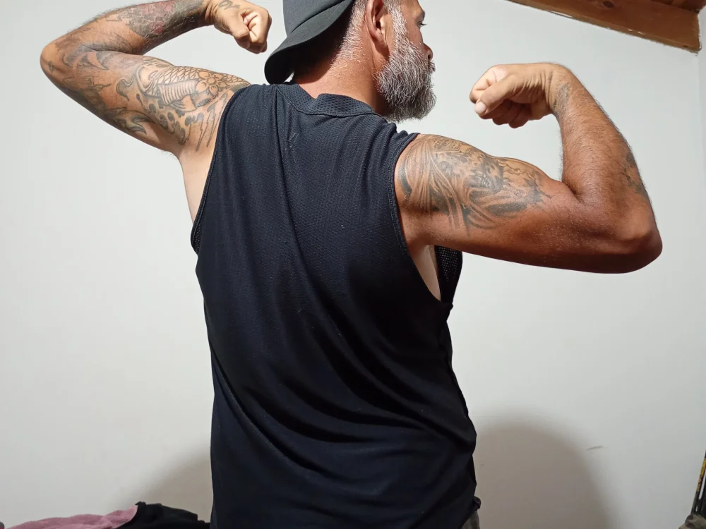 Ca2rlyno48 — Stripchat ওয়েবক্যাম মডেল: ছবি