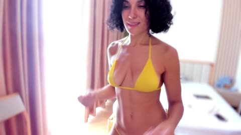 curly-sue, modelo webcam do BongaCams: fotos