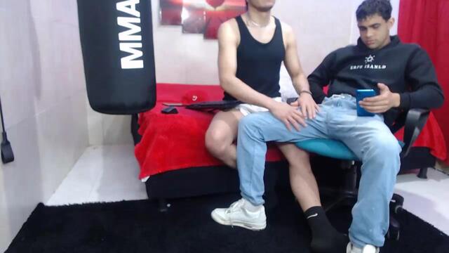 adam-and-kendry-and-carlos – Flirt4Free webkamerás modell