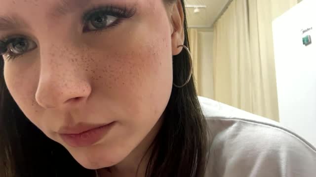 mertiesusoev (XloveCam): ảnh người mẫu webcam