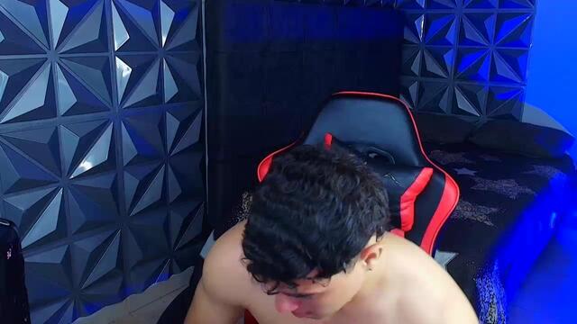 tyler-block na Flirt4Free: fotky a profil