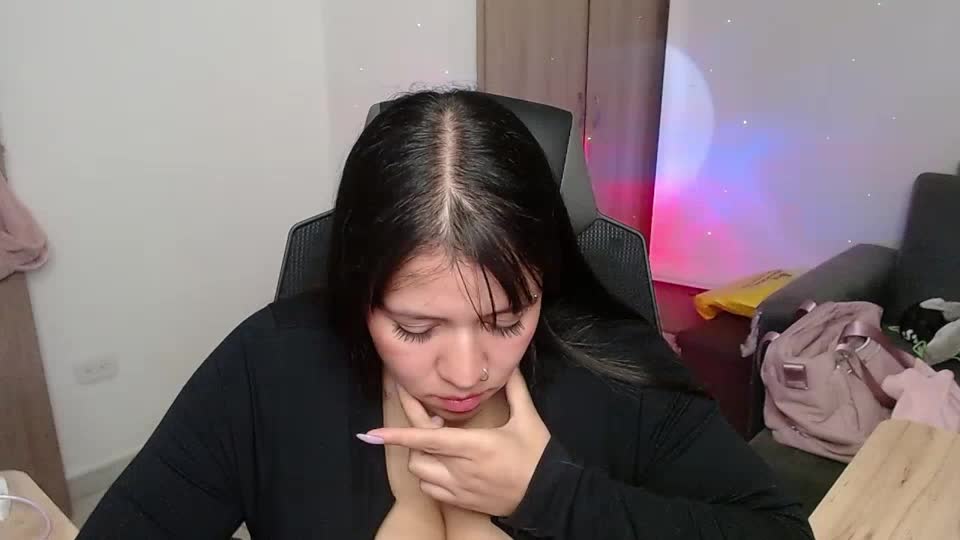 krisgarner di XloveCam: foto model webcam