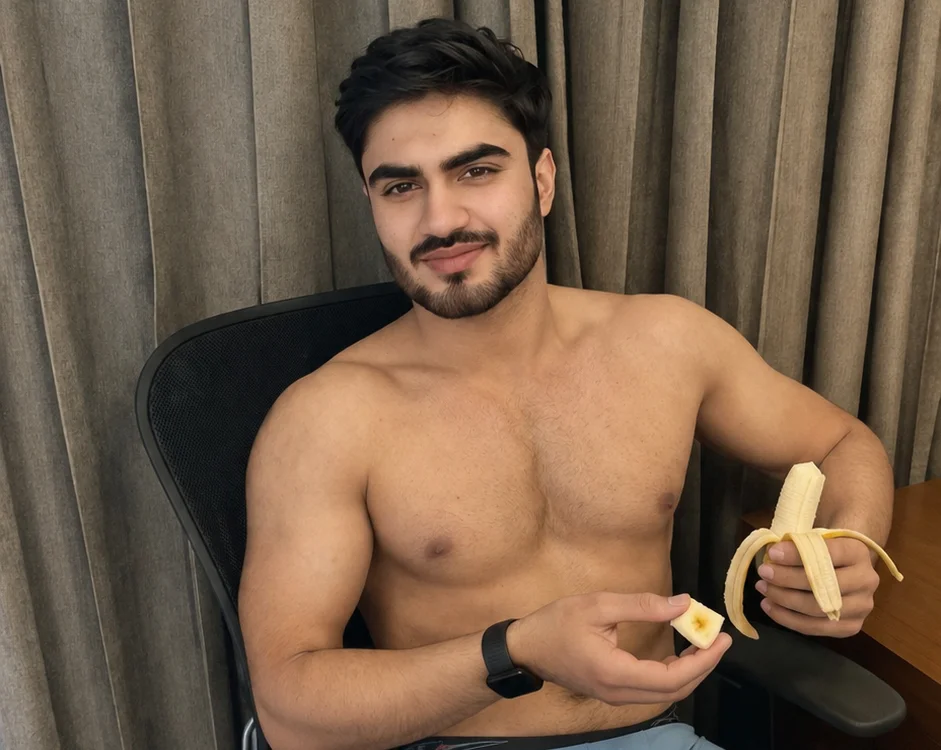 Rooh_afza_22 – уебкам модел в Stripchat: снимки