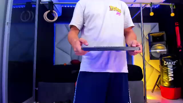 aydenmillerdom – уебкам модел в Chaturbate: снимки