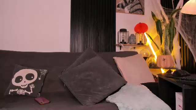 mia_ravenn di Chaturbate: foto model webcam
