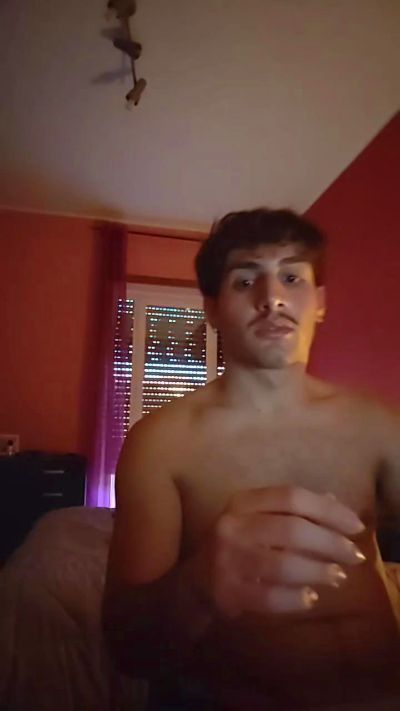 whiteboyricky21, webcammodel på Cam4: fotos