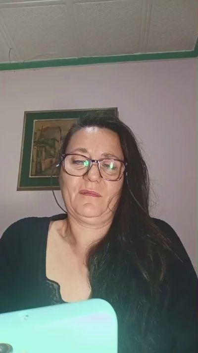 hairy_pussy_fr na Cam4: slike in profil