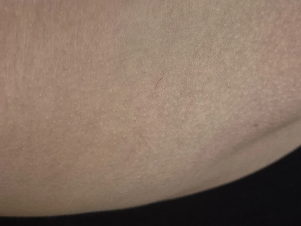 Kkkkht1v ב-Stripchat: תמונות ופרופיל