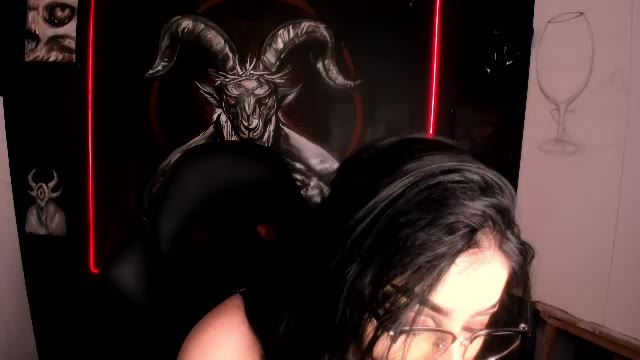 Preview photo of webcam model laurenrousexx on Chaturbate