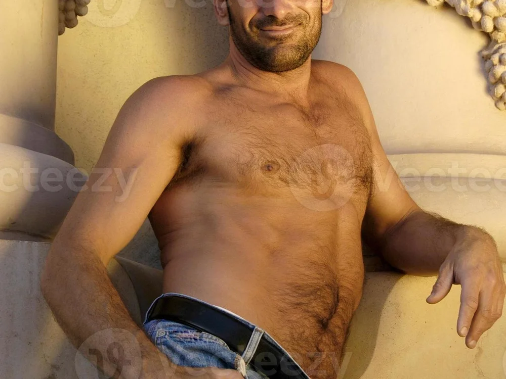 Preview photo of webcam model exib33 on Stripchat
