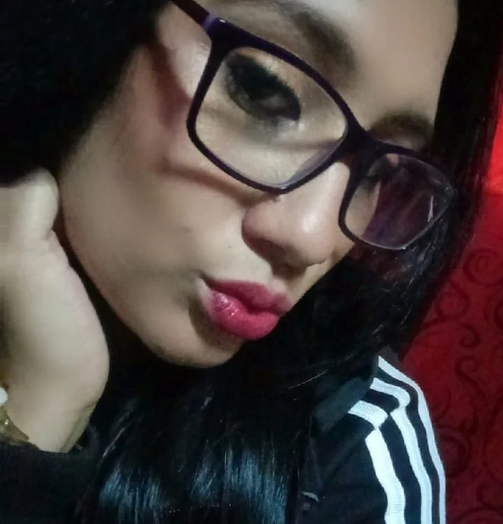 aranzahot_14 – Stripchat webkamerás modell